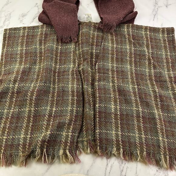 Boyne Valley Weavers Poncho Sweater Shawl One Size Green Purple Plaid Layered - Picture 3 of 14